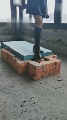 【猫神大人】户外工地长靴全体重踩【双视角版】 bf17641