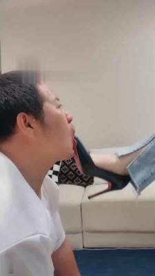 【樱桃大大】带闺蜜一起虐偷拍狗 bf17700