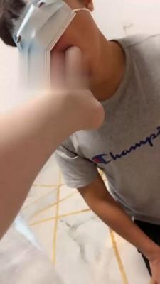 【木秋】肉丝羞辱恋足奶狗 bf17670