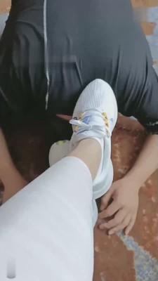 【多多】小白鞋白袜羞辱贱奴才 bf17620