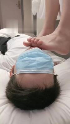 【柠檬大大】皮鞋原味白丝踩奶狗 bf17632