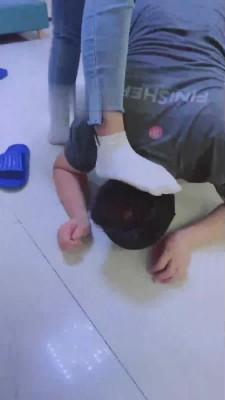 【小劳拉】3S素人暴力虐待气味羞辱  bf17524