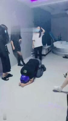 【精神小妹】多位素人tj群调群虐 bf17522