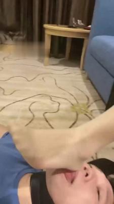 【狗哥】下贱下属被美女上司惩罚 bf17493