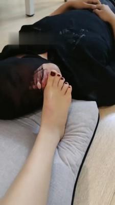 【丫丫啊】全体重踩踏/裸足深喉 bf17527