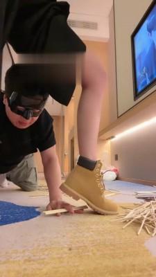 【沅芷大人】短靴筷子踩手指刑罚 bf17404