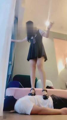 【爪爪】黑丝小姐姐羞辱地毯奶狗 bf17393