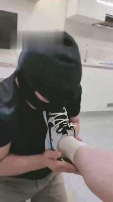 【妮蔻】AJ臭鞋臭袜羞辱地毯 bf17311