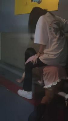 【安若】网吧女奴舔脏鞋臭袜 bf15664