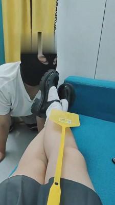 【苏可儿】萝莉主皮鞋白袜辱狗 bf15658