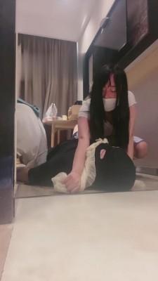 【桃子老师】运动鞋白丝全体重踩踏 bf15615