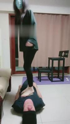 【潇潇女主】圈养狗奴被完虐 bf15595