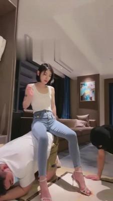 【简一】御姐范高跟凉鞋踩踏羞辱 bf15585