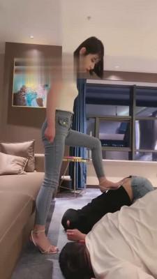 【简一】御姐范高跟凉鞋踩踏羞辱 bf15585