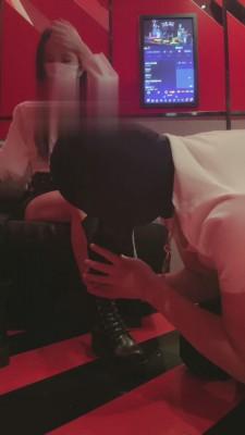 【漫漫】姐妹花ktv玩弄双狗【双视角版】 bf15543