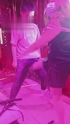 【重庆男神】暗访ktv成功开发公主【下】 bf15480