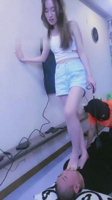 【领主老大】可爱S白袜塞嘴虐狗废物 bf15410