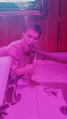 【重庆男神】暗访ktv成功开发公主【上】 bf15479