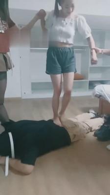 【沐晴】多位酒吧陪酒小妹群调 bf15411