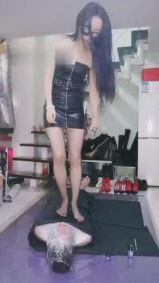 【叶子天津】木乃伊全体重踩踏 bf15229