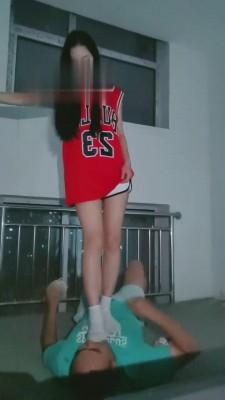 【猫神大人】大学生楼道报复导师 bf15282