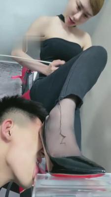 【妮可】新型刑椅试用小鲜肉 bf15163