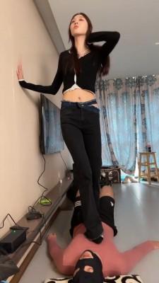 【二宝】二号高跟舞中漫步调教贱狗 bf15131