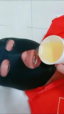 【猫神大人】运动后原味脚羞辱家奴 bf15065