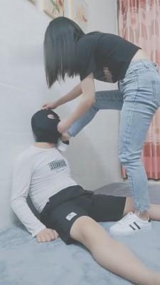 【灵竹】牛仔裤小白鞋开发 bf15012