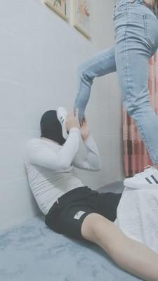 【灵竹】牛仔裤小白鞋开发 bf15012