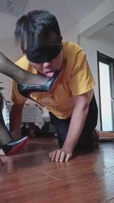 【玖雅】应聘家奴第一关-舔鞋 bf14947