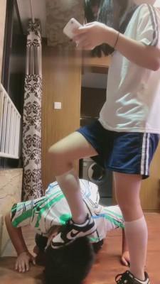 【小痴大人】不良学妹校园暴力学长 bf14973