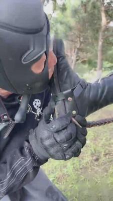 【妮可】户外把跟踪狂当狗骑 bf14900