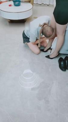 【萝莉糖糖】三女王暴力耳光提档专场【四视角版】 bf12826