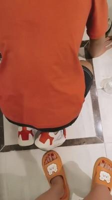 【萝莉糖糖】花臂情侣踩头调教【双视角版】 bf12815