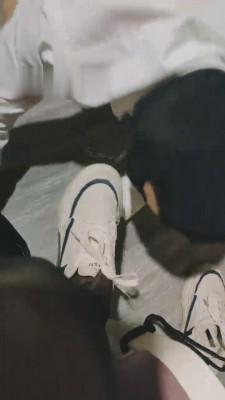 【馨雅】黑丝高跟调恋足狗 bf12822