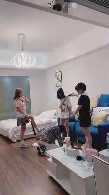 【狗哥】三素人调摄影师素人小哥 bf12821