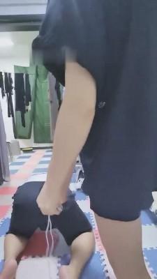 【媛媛】耳光/鞭刑羞辱 bf14751