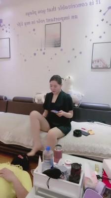 【涵涵】圈养奴生活化伺候 bf14753