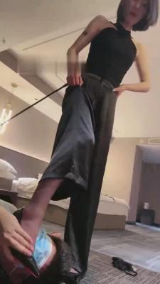 【简一】性感库里丝女神调教 bf14711