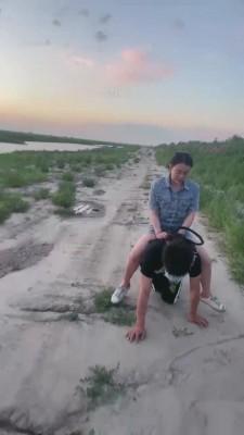 【逗逗】野外泥地骑马专场 bf14657