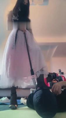 【苏州十三姨】甘愿做御姐的脚下奴 bf14602