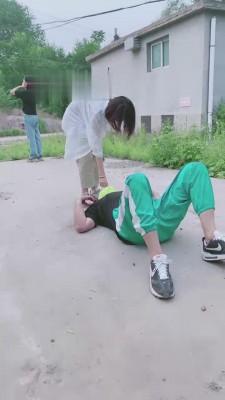 【美离子】双S户外重度踢踹【双视角版】 bf14513