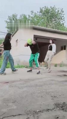 【美离子】双S户外重度踢踹【双视角版】 bf14513