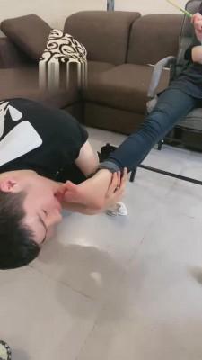 【领主老大】教素人模特暴力虐待狗 bf14558