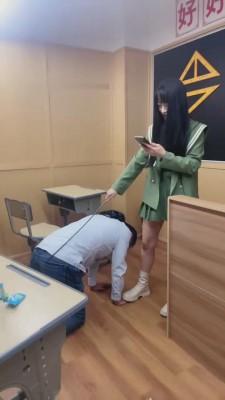 【偏不S】剧情-学生S惩罚猥琐老师 bf14467