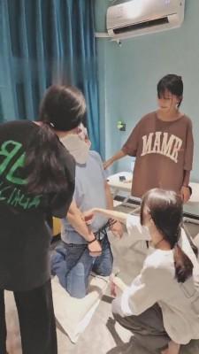 【德意男神】被三个精神小妹暴虐 bf14466