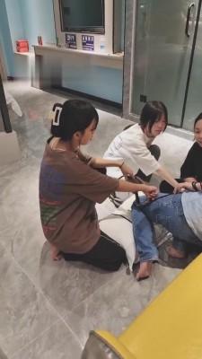 【德意男神】被三个精神小妹暴虐 bf14466