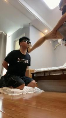 【魅儿】高跟凉鞋踩狗爪/耳光口水 bf14395