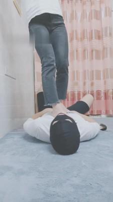 【灵竹】全体重踩脖子/掐脖子窒息 bf14339